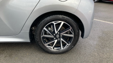 Toyota Yaris 1.5 Hybrid Design 5dr CVT Hybrid Hatchback